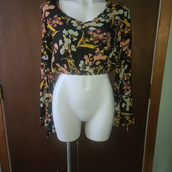 Small gypsy boho crop top - Picture 2 of 5